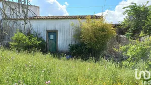 House  at Santa Bárbara de Nexe