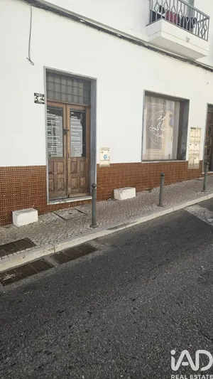 Boutique/Local commercial à Loulé (São Sebastião)