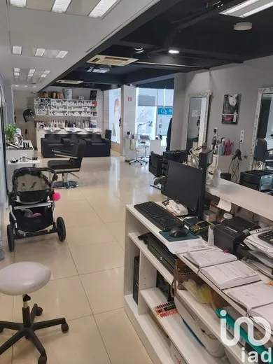 Shop/Premises commercial in Caniço