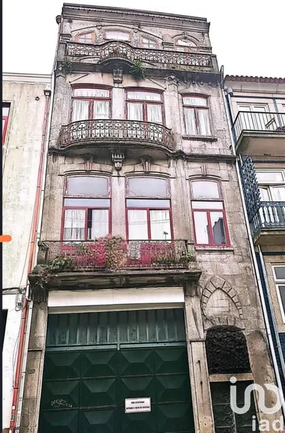 Fotografia 7 de Prédio de 1000 m² em Porto