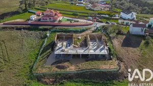House at Igreja Nova e Cheleiros