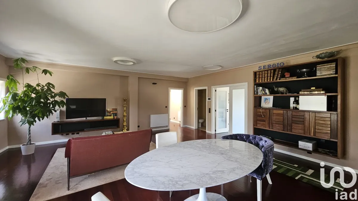 Prédio de 493 m² em Lordelo