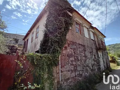 House  in Riba de Mouro