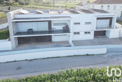 Fotografia 8 de Moradia térrea de 144 m² em Canelas