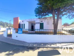 Loja / Estabelecimento Comercial  em Terrugem E Vila Boim