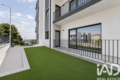 Fotografia 3 de Prédio de 866 m² em Cinfães