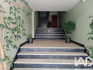 Apartamento T3 em Sé e São Lourenço