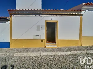Casa de aldeia  em Barbacena e Vila Fernando