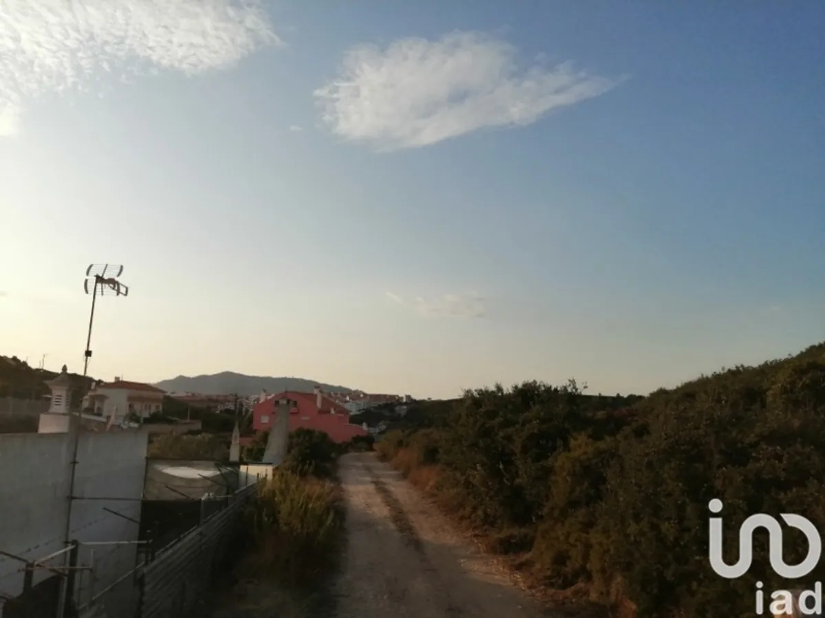 Terreno de 2880 m² em Rio de Mouro