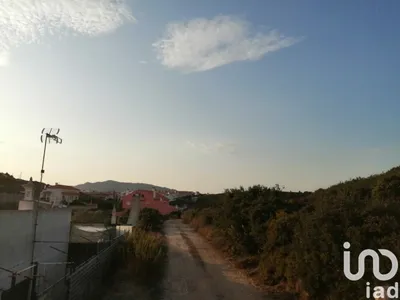 Fotografia 1 de Terreno de 2880 m² em Rio de Mouro