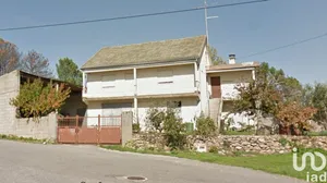 Casa em Moreira de Rei