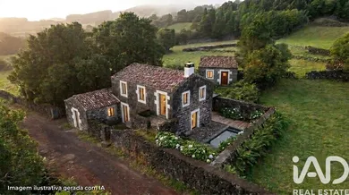 Traditional house  in Ribeiras