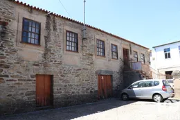 Casa tradicional  em Louredo e Fornelos