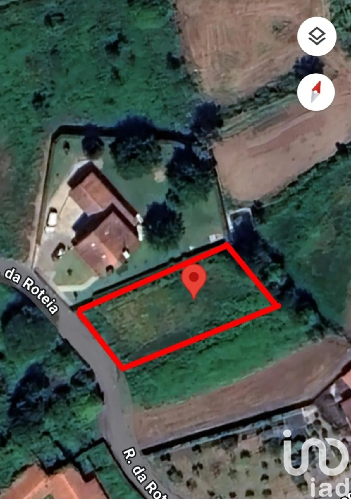 Terreno de 800 m² em Cornes