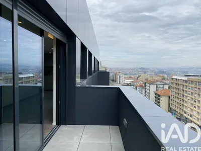 Fotografia 1 de Apartamento 3 quartos de 213 m² em Mafamude e Vilar do Paraíso