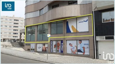 Shop/Premises commercial  in Glória E Vera Cruz