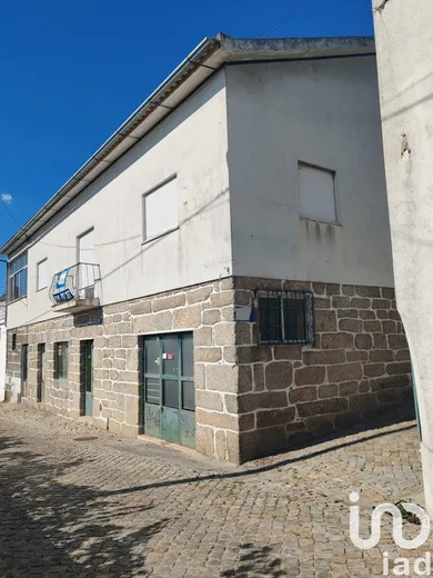 House at Covas e Vila Nova de Oliveirinha