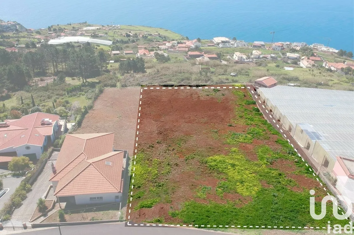 Terreno de 5000 m² em Prazeres