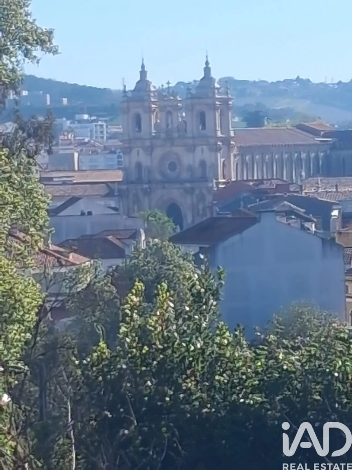 Terreno de 3454 m² em Alcobaça e Vestiaria