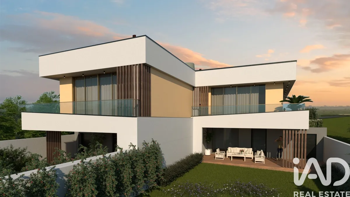 Casa/Moradia 3 quartos de 474 m² em Eixo e Eirol