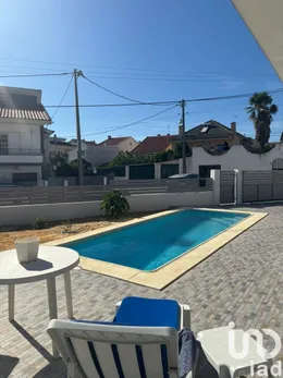 Casa/Moradia  em Charneca De Caparica E Sobreda