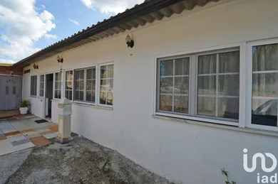 Village house in Poiares (Santo André)