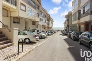 Apartamento T2 em Carcavelos e Parede