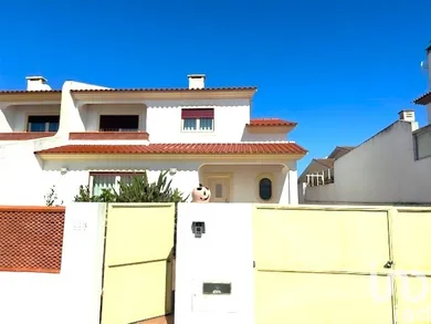 Habitação em Monte Real e Carvide