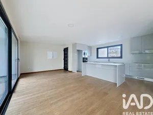 Apartamento T2 em Funchal (Santa Maria Maior)