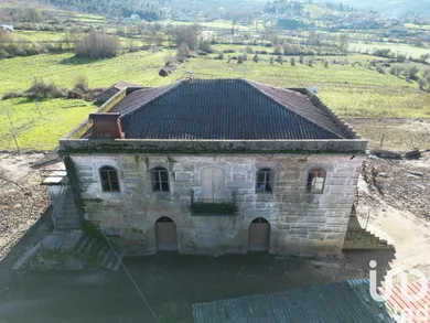 Ferme  à Madalena e Samaiões