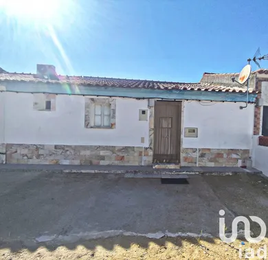 Casa de aldeia em Santo Aleixo