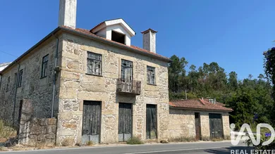 Quinta  em Esqueiros, Nevogilde e Travassós
