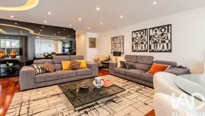 Apartamento T4 em Lumiar