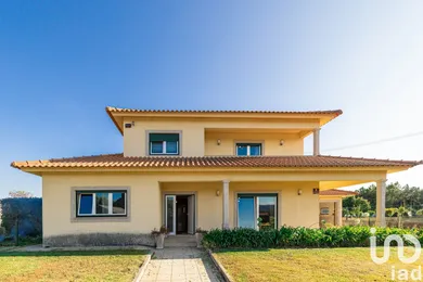Casa em Campos e Vila Meã