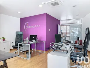 Loja / Estabelecimento Comercial em Funchal (Sé)