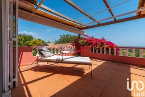 House at Santa Bárbara de Nexe