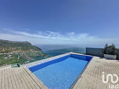 Maison à Arco da Calheta