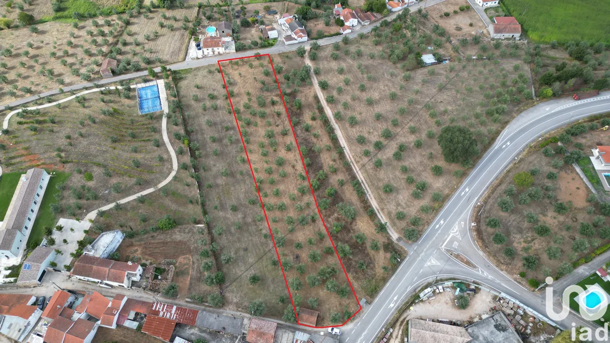 Terreno urbano de 3186 m² em São Miguel, Santa Eufémia e Rabaçal