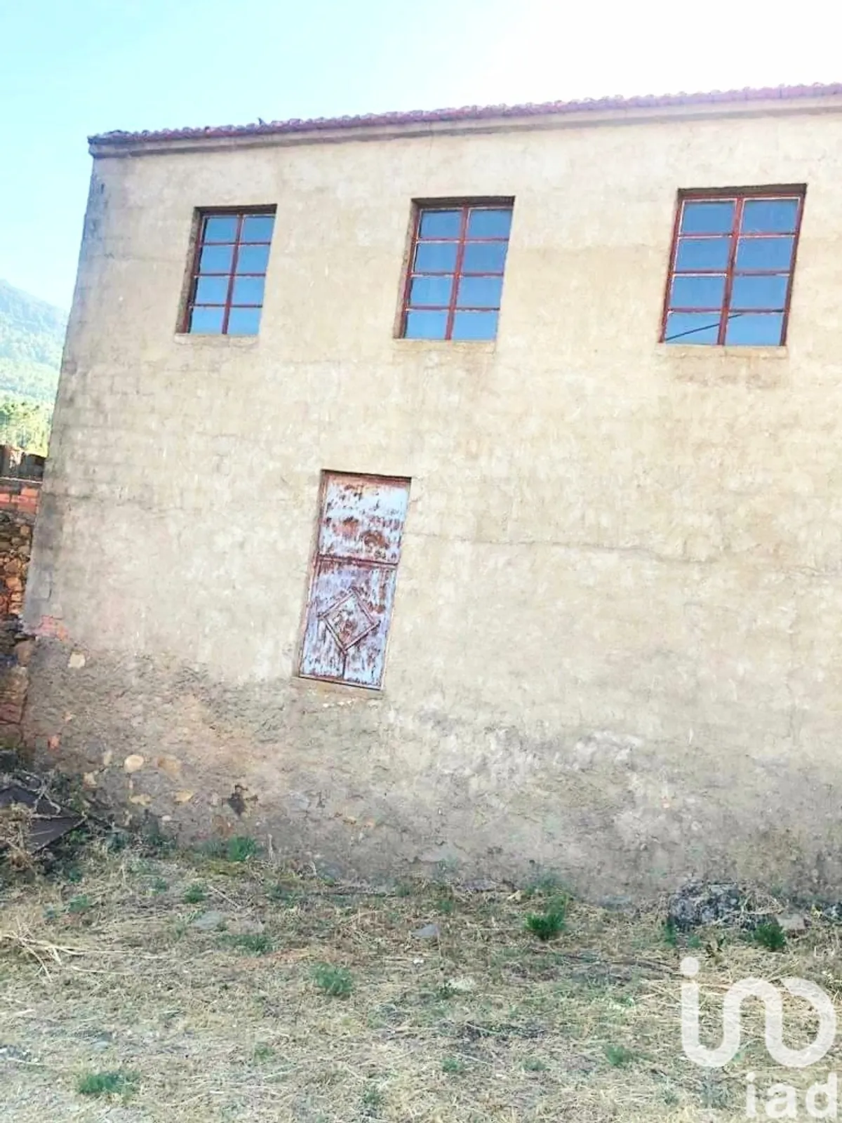 Prédio de 472 m² em Montes da Senhora