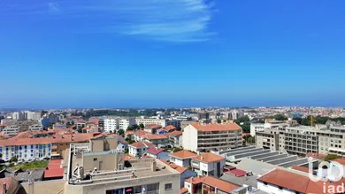 Apartamento T3 em Mafamude e Vilar do Paraíso