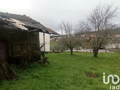 Land at Chavães