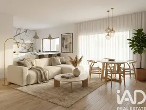 Apartamento T2 em Corroios