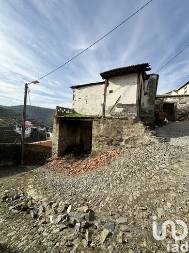 Maison de village  à Alvações do Corgo