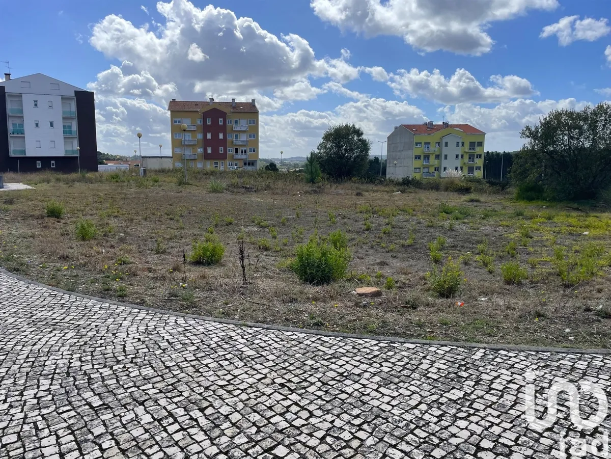 Terreno de 360 m² em Oliveira do Bairro