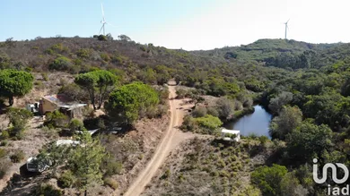 Building plot at Bensafrim e Barão de São João