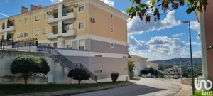 Apartamento T2 em Sé e São Lourenço