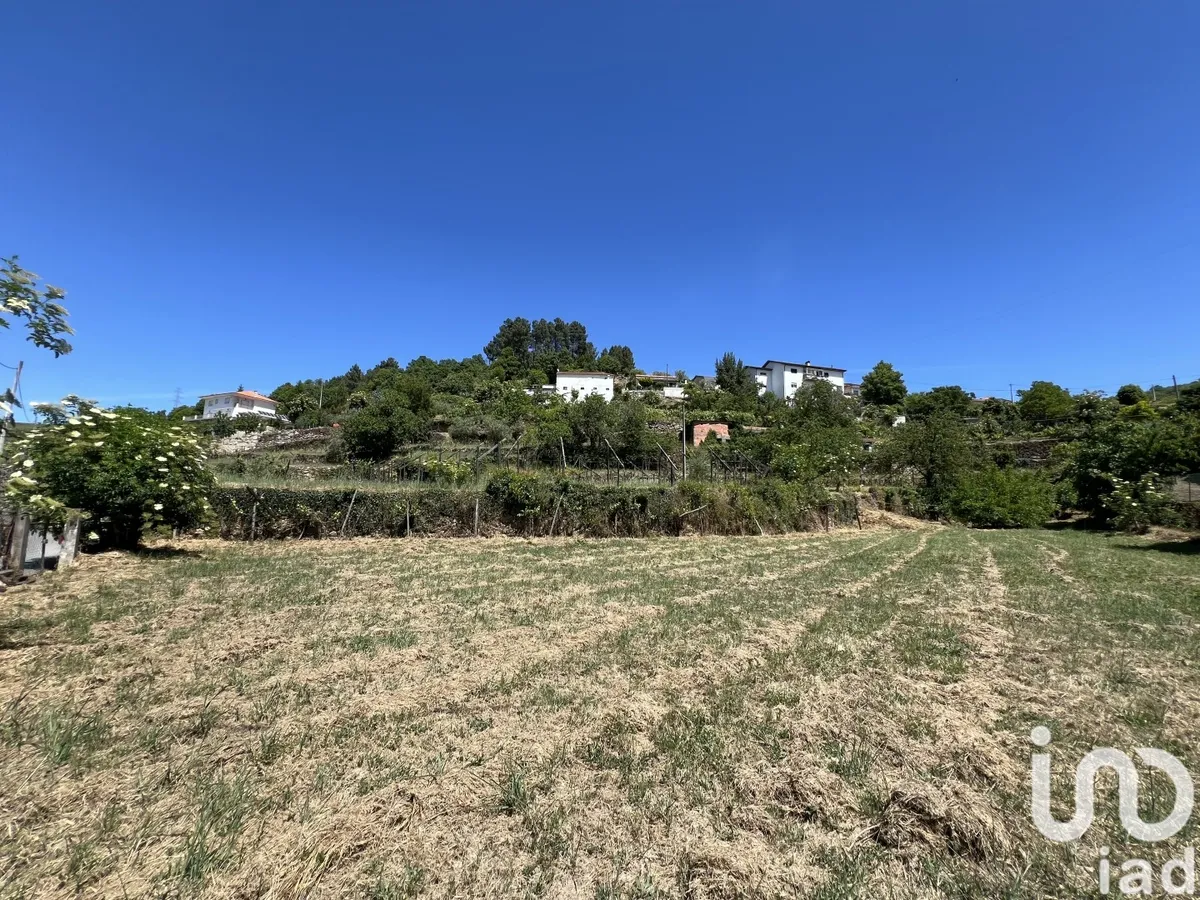 Terreno urbano de 5530 m² em Gouviães e Ucanha