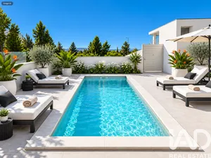 Casa/Moradia  em Estômbar e Parchal