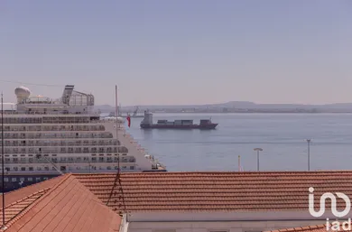 Apartamento T6 em São Vicente