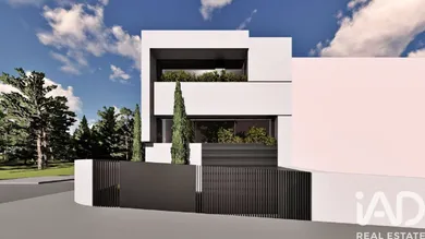 Casa/Moradia em Fânzeres e São Pedro da Cova